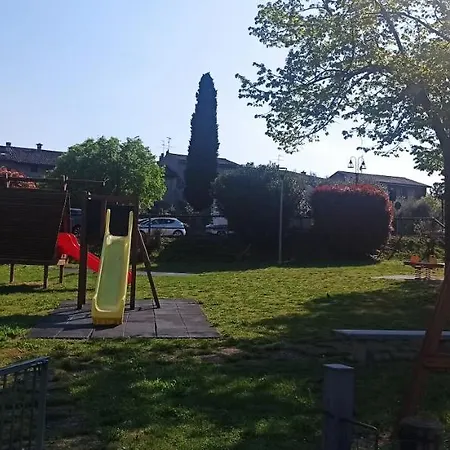 Happy House Sv - 5 Min From Lake Front Playground Apartment